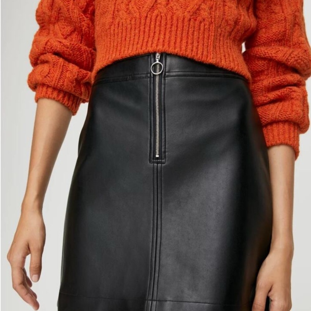 Wilfred Aritzia Black Faux Leather Skirt